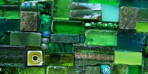 зелени цветове