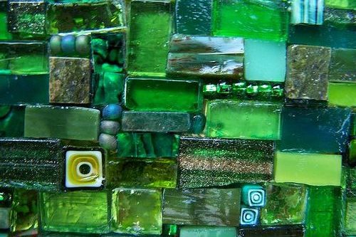 зелени цветове