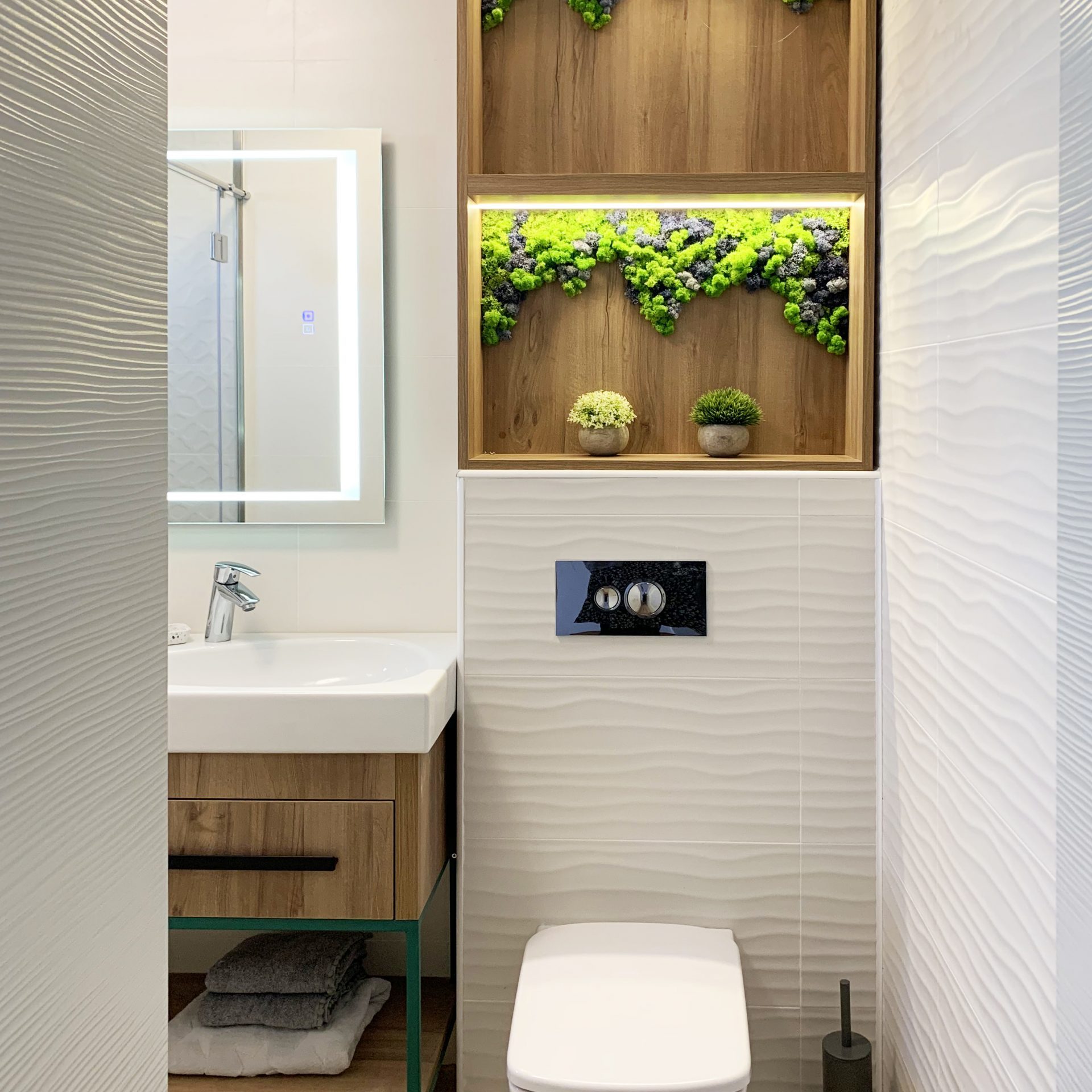 бели плочки и скандинавски мъх