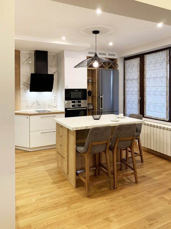 Остров с технически камък, мрамор Калаката