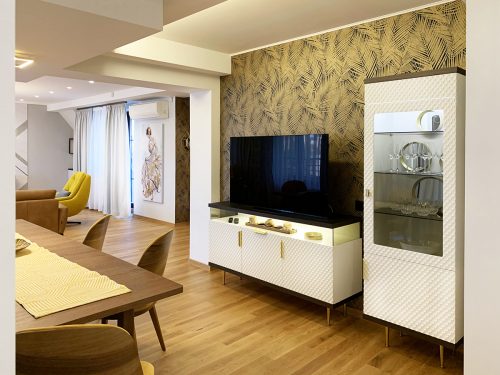 Шкафове трапезирия бял мдф и бронз